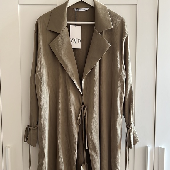 Zara Wrinkle Look Flowy Trench Coat - Picture 12 of 14